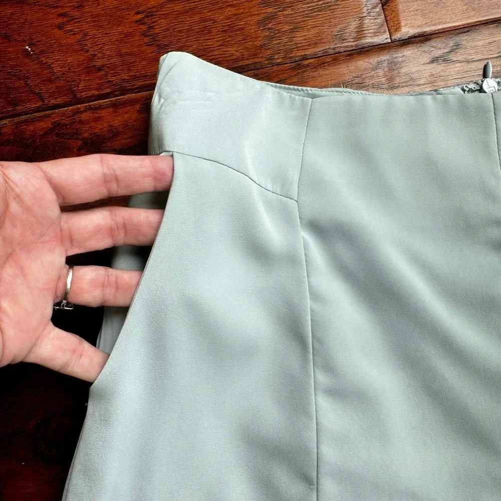 She + Sky Boutique Seafoam‎ Mint High Waist Shorts Back Zip Women's SZ L New